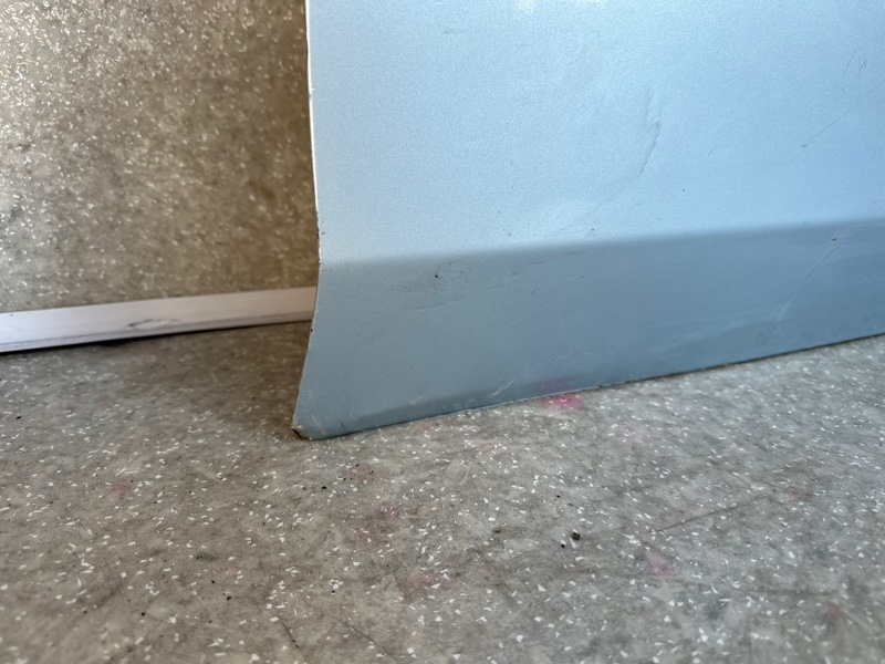 Дверь передняя правая PRIUS PLUS 11-14