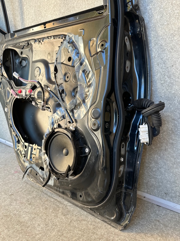 Дверь задняя левая PRIUS C/AQUA 11-14 Дверь задняя левая PRIUS C/AQUA 11-14