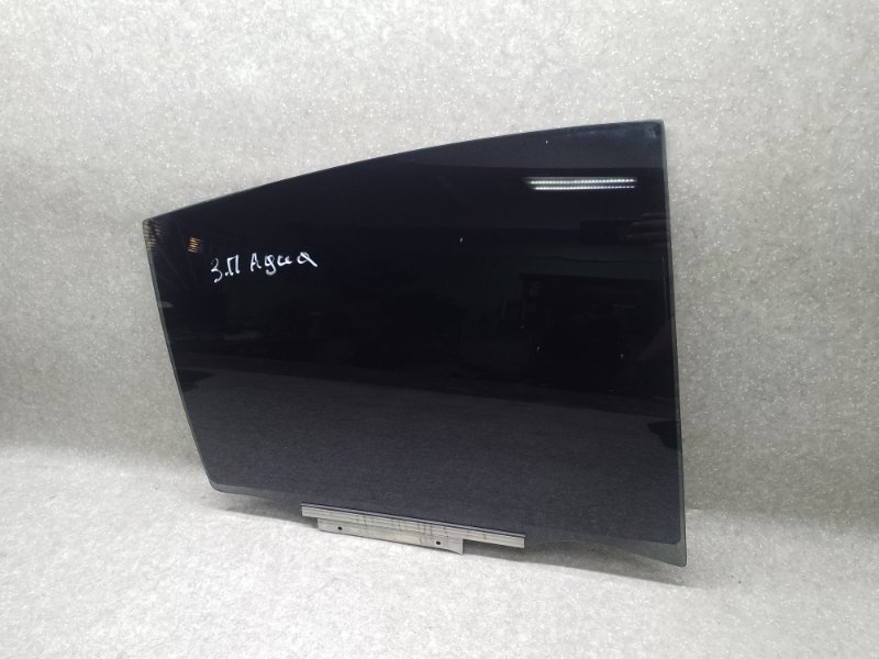 Стекло двери заднее правое TOYOTA PRIUS C/AQUA 11-14 68130-52370 Б/У