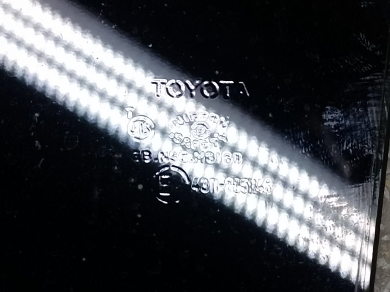 Стекло двери заднее правое PRIUS C/AQUA 11-14