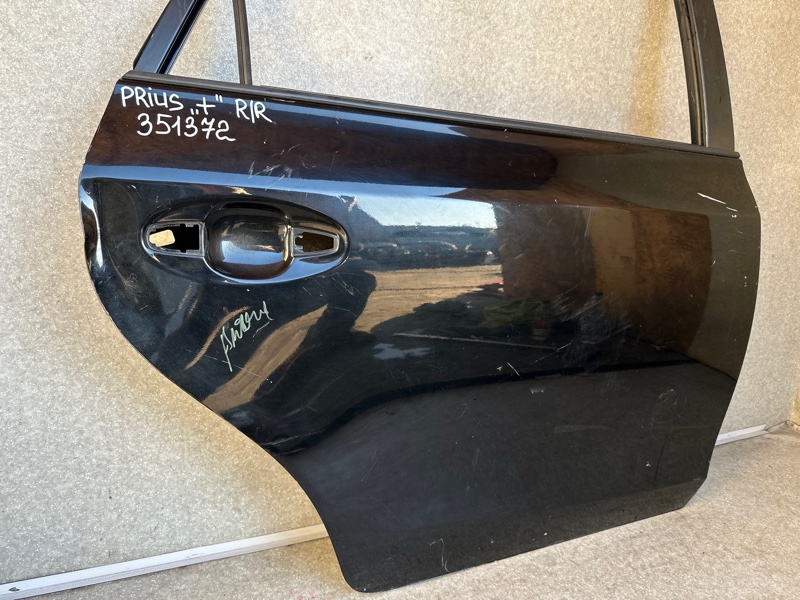 Дверь задняя правая TOYOTA PRIUS PLUS 11-14