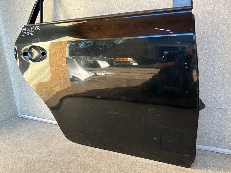 Дверь задняя правая PRIUS PLUS 11-14