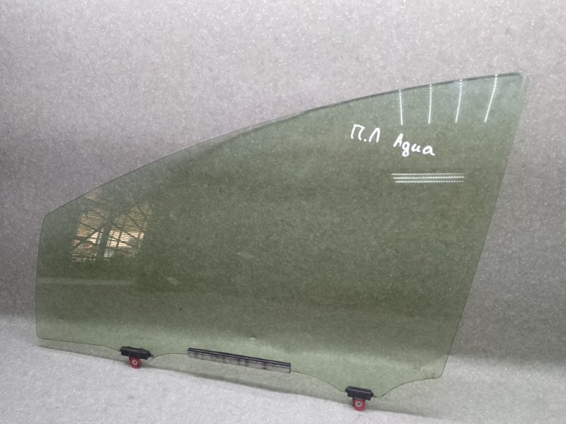 Стекло двери переднее левое TOYOTA PRIUS C/AQUA 11-14 68102-52030 Б/У