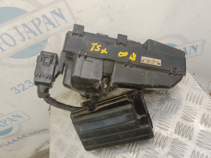 Блок предохранителей моторный отсек ACCORD CL7 / TSX 03-08 2008 Седан 2.4 Блок предохранителей моторный отсек ACCORD CL7 / TSX 03-08 2008 Седан 2.4