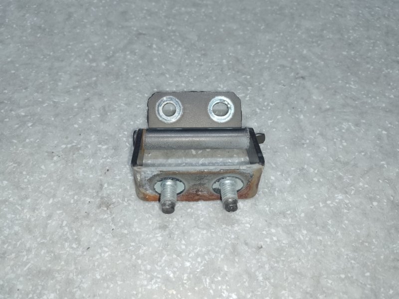 Петля крышки багажника QASHQAI/ROGUE SPORT 14-