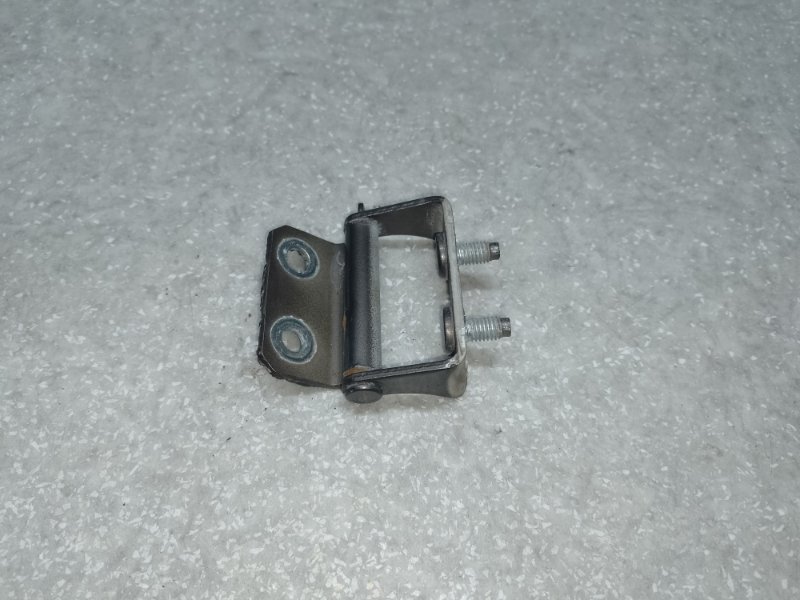 Петля крышки багажника NISSAN QASHQAI/ROGUE SPORT 14-