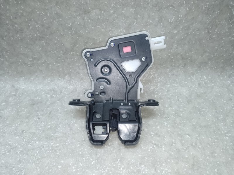 Замок крышки багажника NISSAN QASHQAI/ROGUE SPORT 14- 90502-4EA0B Б/У