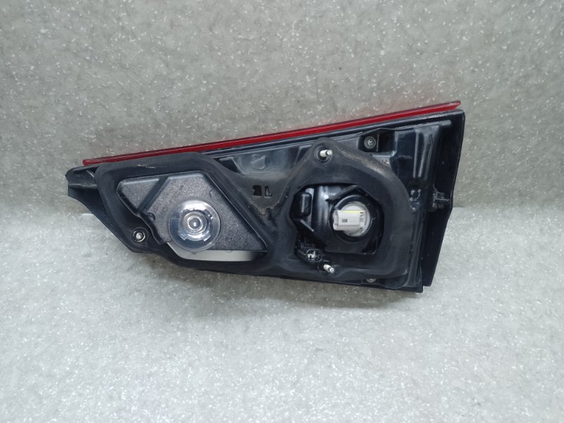 Фонарь внутренний левый QASHQAI/ROGUE SPORT 14-