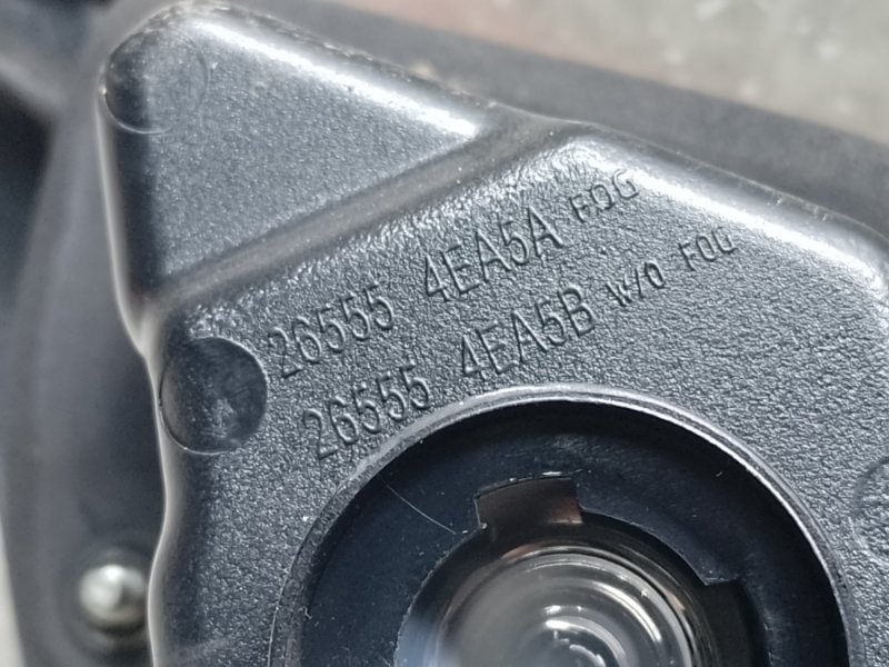 Фонарь внутренний левый NISSAN QASHQAI/ROGUE SPORT 14-