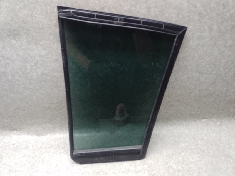 Стекло двери глухое заднее правое TIIDA/VERSA C11 04-11