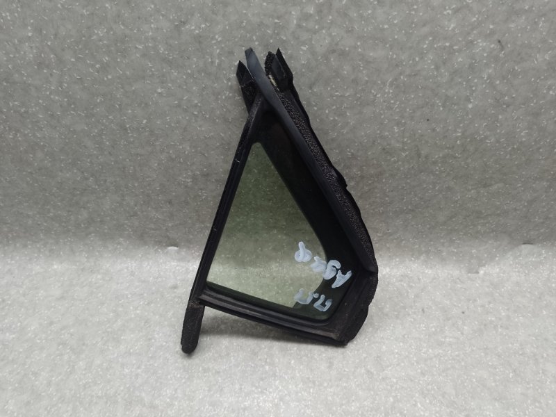 Запчасть стекло двери глухое переднее правое TOYOTA PRIUS C/AQUA 11-14 68125-52070 Б/У Стекло двери глухое переднее правое TOYOTA PRIUS C/AQUA 11-14 68125-52070 Б/У