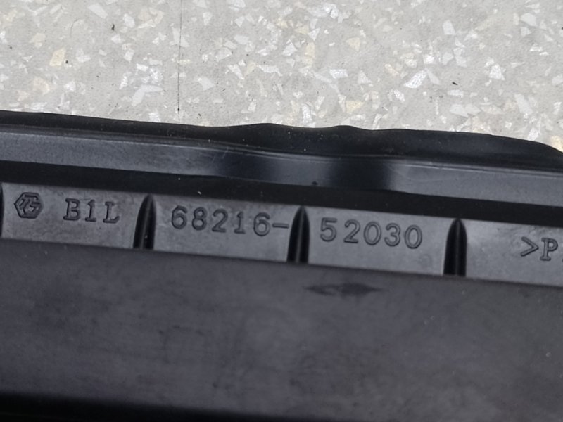 Стекло двери глухое переднее левое PRIUS C/AQUA 11-14 Стекло двери глухое переднее левое PRIUS C/AQUA 11-14