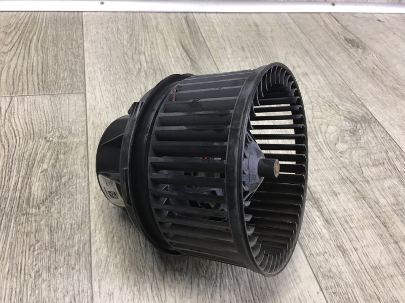 Моторчик печки FORD FOCUS 10-18 2017 2.0 C20HDEX H1FZ-19805-A Б/У