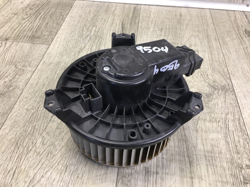 Моторчик печки JEEP COMPASS 06-16 2.0 ECN Моторчик печки JEEP COMPASS 06-16 2.0 ECN