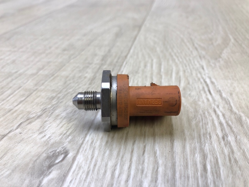 Датчик давления топлива TIGUAN 08-17 2012 2.0 CCTA