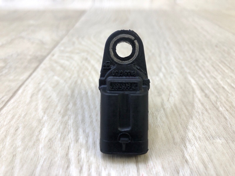 Датчик положения распредвала TIGUAN 08-17 2012 2.0 CCTA