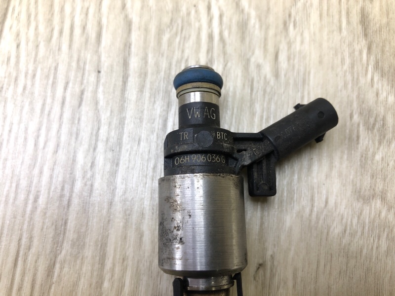 Форсунка топливная TIGUAN 08-17 2012 2.0 CCTA