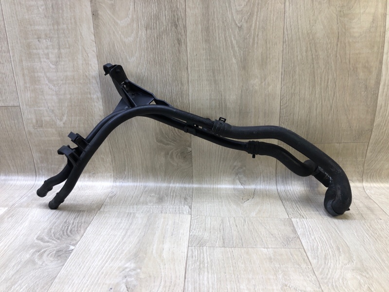 Патрубок системы охлаждения TIGUAN 08-17 2012 2.0 CCTA