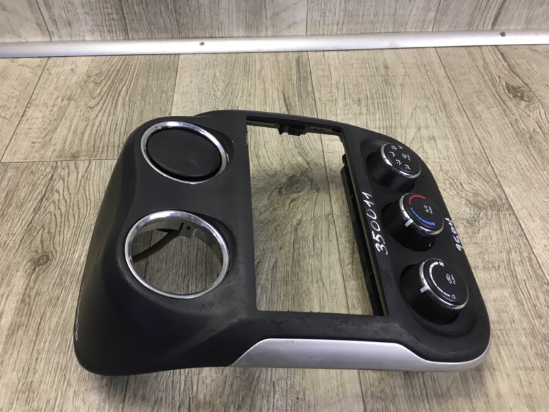 Блок управления печкой COMPASS 06-16 2014 2.0 ECN Блок управления печкой COMPASS 06-16 2014 2.0 ECN