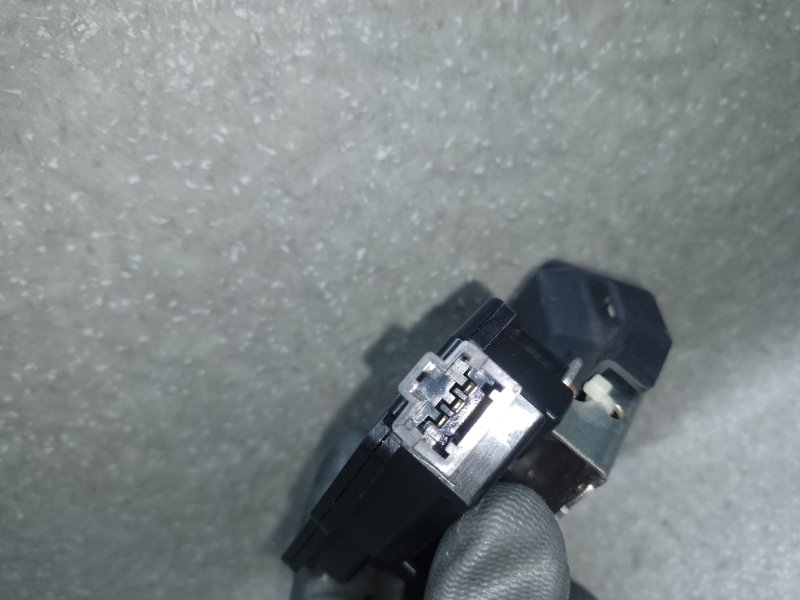 Замок крышки багажника CIVIC 4D 06-11