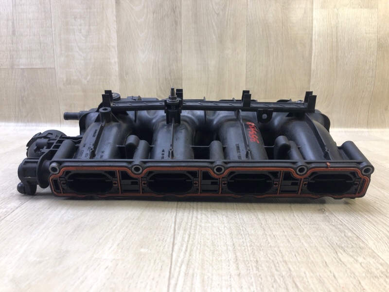 Коллектор впускной TIGUAN 08-17 2012 2.0 CCTA