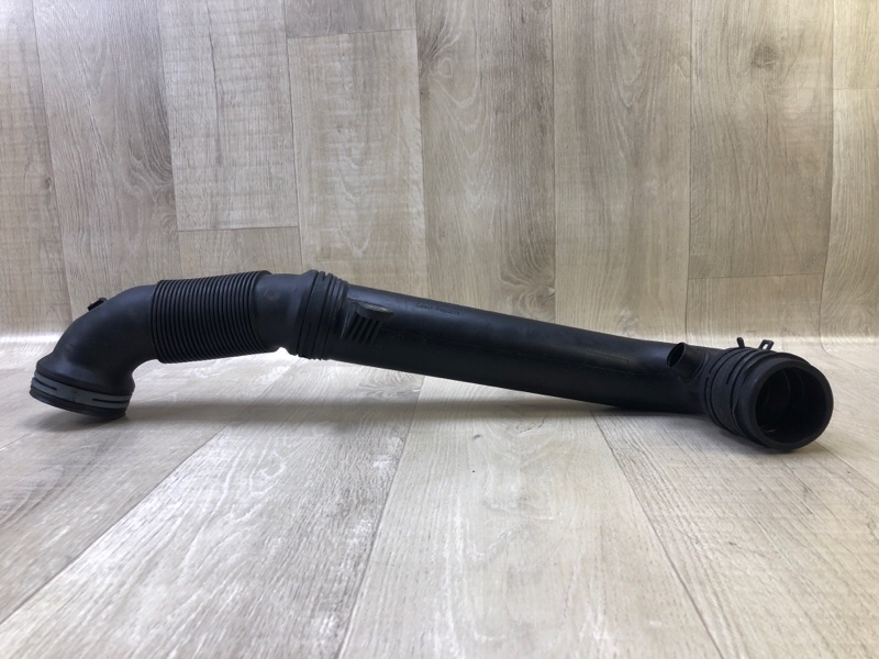 Патрубок впускной системы TIGUAN 08-17 2012 2.0 CCTA