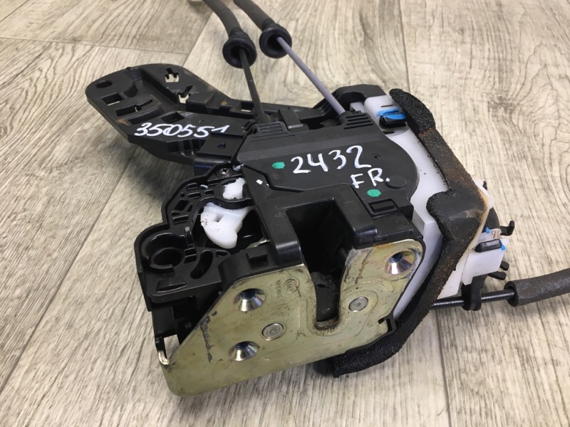 Замок двери передний правый HYUNDAI ELANTRA MD 10-15 1.8 G4NB