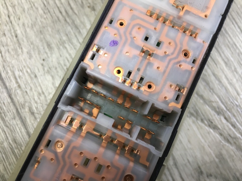 Блок управления стеклоподъемниками FX S50 03-08 2006 VK45DE