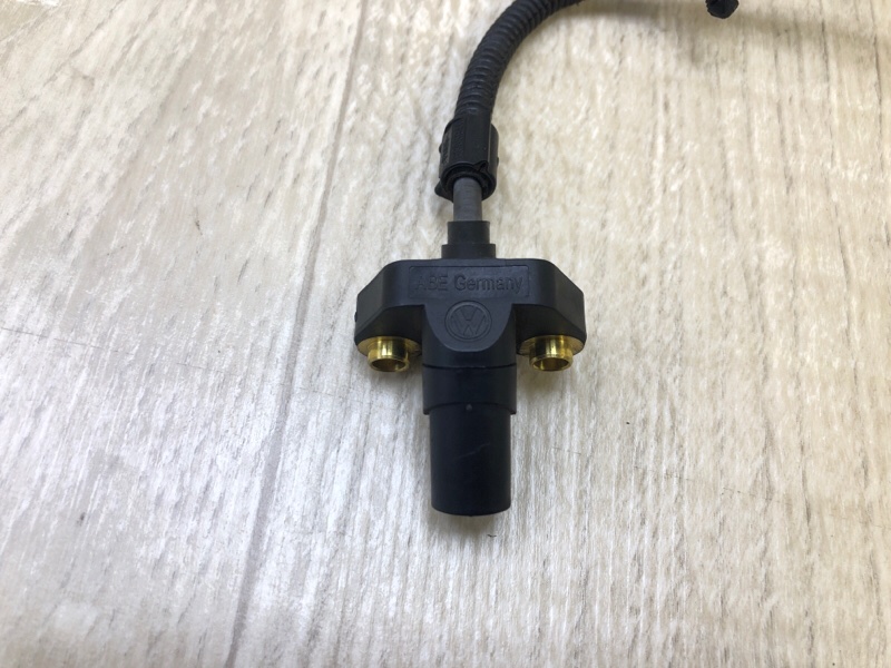 Датчик положения коленвала JETTA USA 10-17 2.5