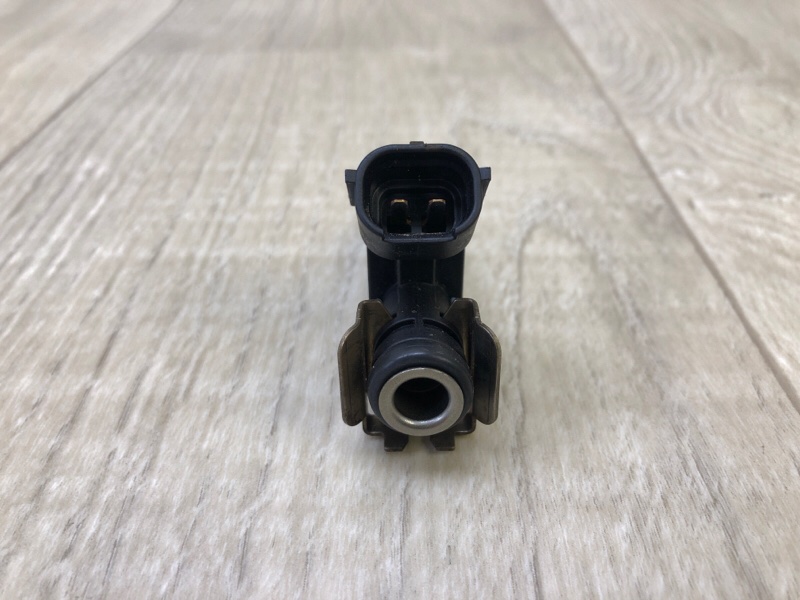 Форсунка топливная JETTA USA 10-17 2.5