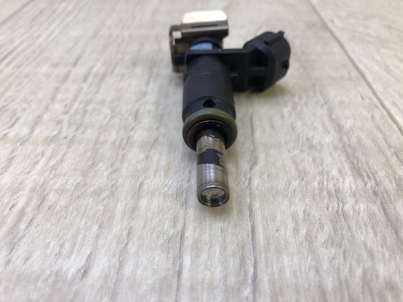 Форсунка топливная VOLKSWAGEN JETTA USA 10-17 2.5