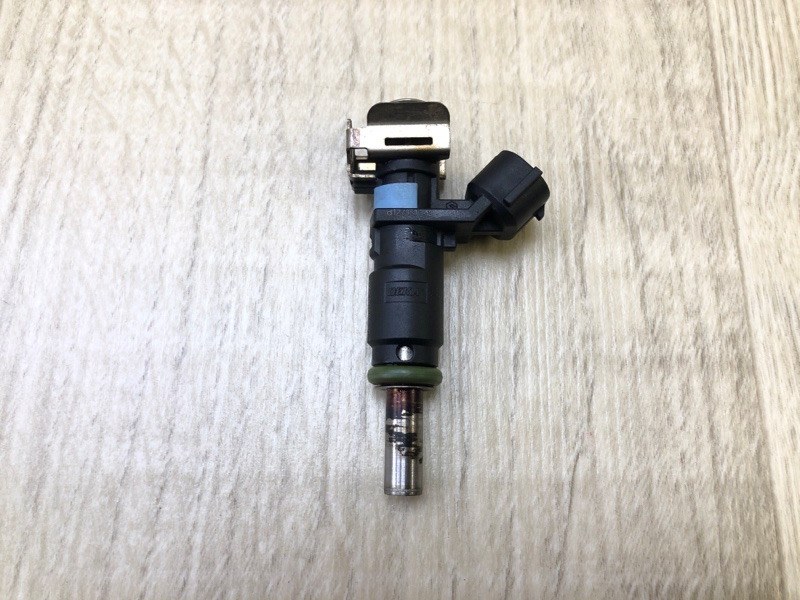 Форсунка топливная VOLKSWAGEN JETTA USA 10-17 2.5 07K 906 031 C Б/У