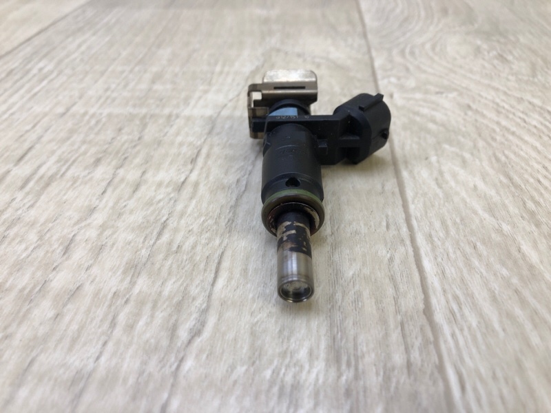 Форсунка топливная VOLKSWAGEN JETTA USA 10-17 2.5
