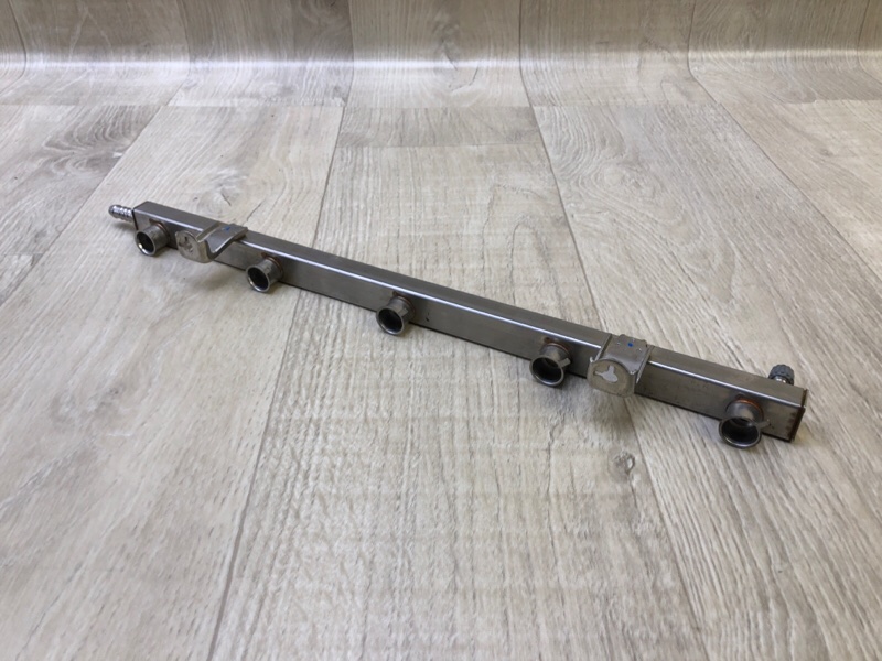 Топливная рейка VOLKSWAGEN JETTA USA 10-17 2.5 07K 133 317 E Б/У