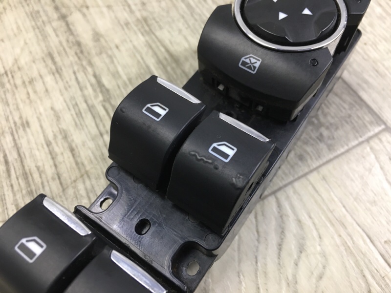 Блок управления стеклоподъемниками передний левый FUSION 14- 2014 Седан 2.5