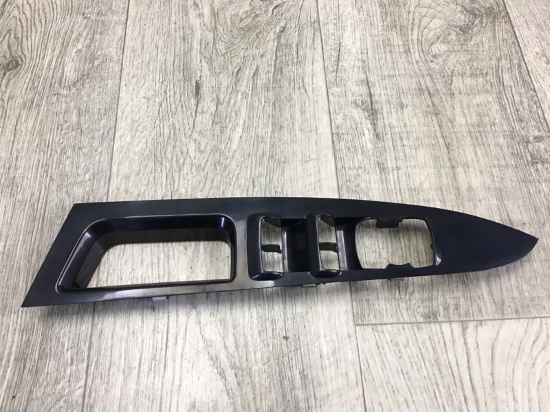 Накладка кнопок стеклоподъемника передняя левая FORD FUSION 14- 2014 Седан 2.5 GS7Z-14528-AA Б/У