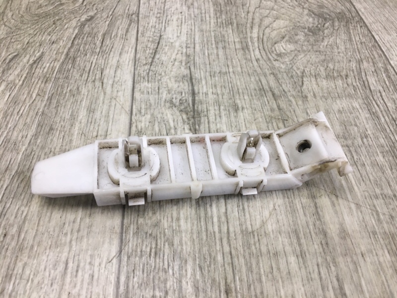 Кронштейн переднего бампера (на крыле) правый SUZUKI GRAND VITARA 05-15 Внедорожник J24B