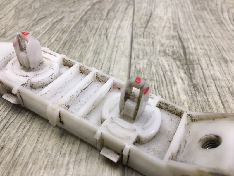 Кронштейн переднего бампера (на крыле) правый GRAND VITARA 05-15 Внедорожник J24B