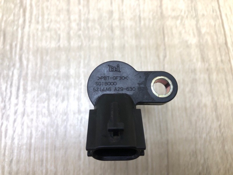 Датчик положения коленвала FX S50 03-08 2006 VK45DE