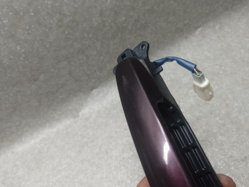 Ручка двери наружная передняя правая RAV4 05-12 Ручка двери наружная передняя правая RAV4 05-12