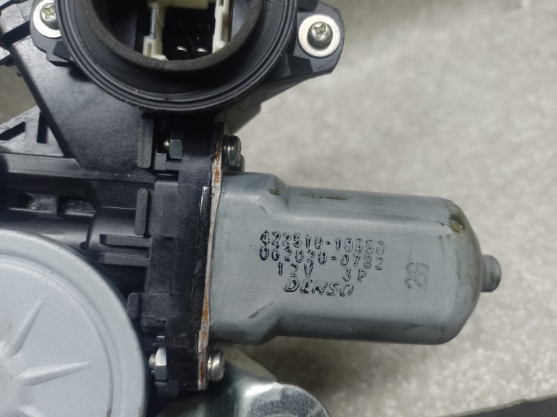 Стеклоподъемник задний левый RAV4 05-12