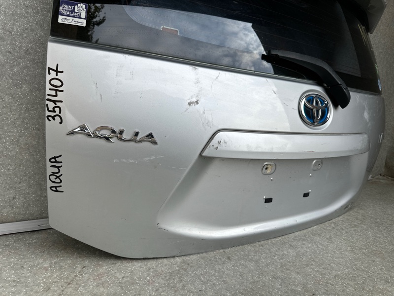 Крышка багажника TOYOTA PRIUS C/AQUA 11-14