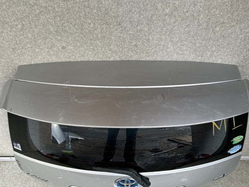 Крышка багажника PRIUS C/AQUA 11-14