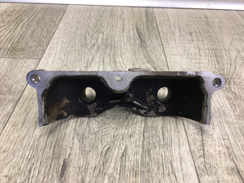 Кронштейн левый INFINITI Q50 15-20 Седан 3.0 VR30DDTT