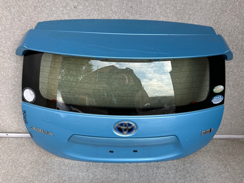 Крышка багажника PRIUS C/AQUA 11-14