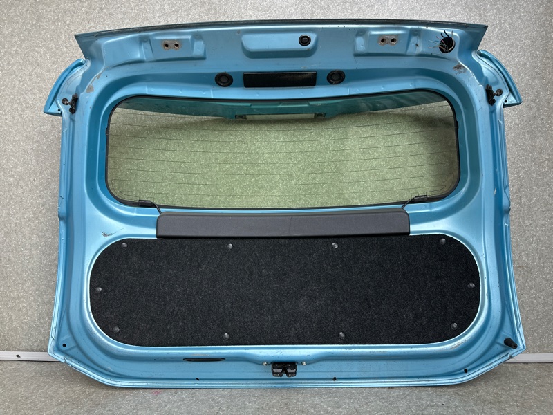 Крышка багажника PRIUS C/AQUA 11-14