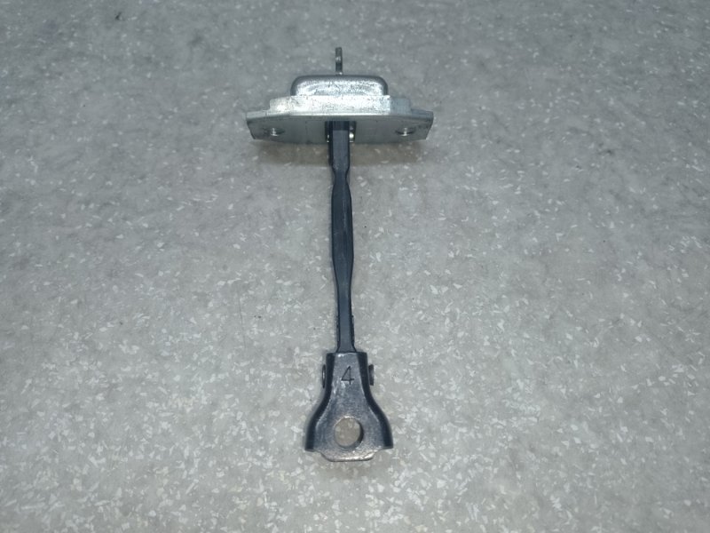 Запчасть ограничитель двери задний правый TOYOTA RAV4 05-12 68630-42030 Б/У Ограничитель двери задний правый TOYOTA RAV4 05-12 68630-42030 Б/У