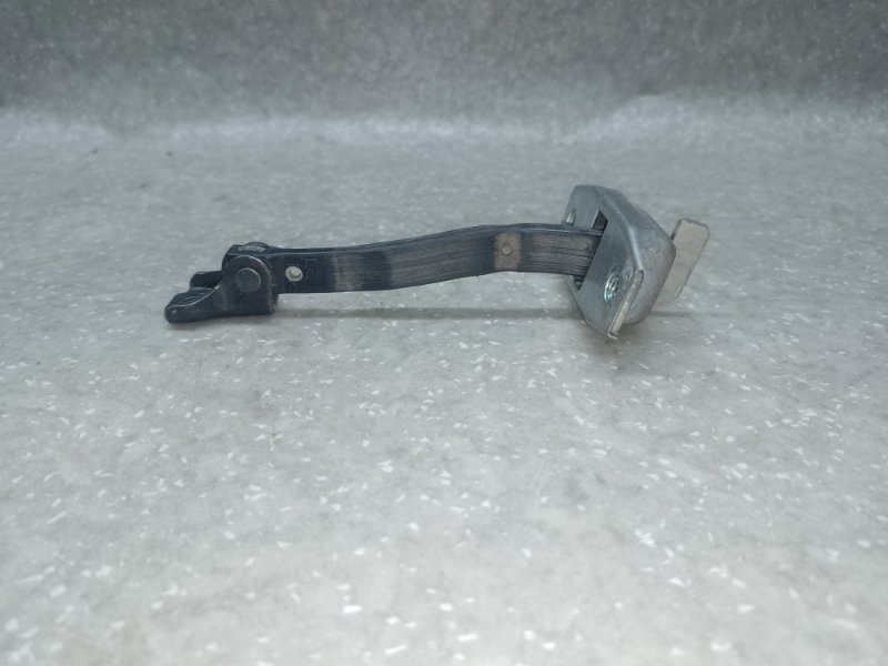 Ограничитель двери задний правый TOYOTA RAV4 05-12 Ограничитель двери задний правый TOYOTA RAV4 05-12