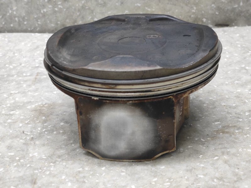 Поршень ES350 06-12