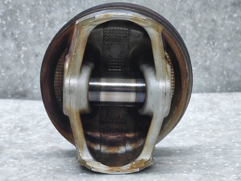 Поршень ES350 06-12